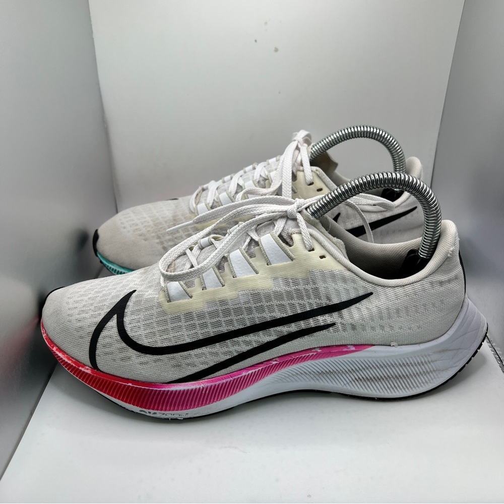 Women’s Nike Zoom Pegasus 37 Running Shoes Size 8